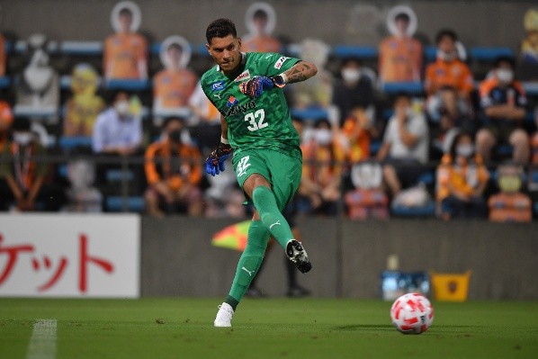 Neto Volpi en el Shimizu S-Pulse