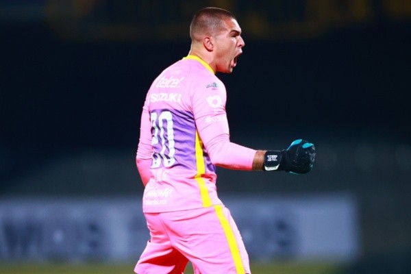 Julio González durante el partido (Getty Images)