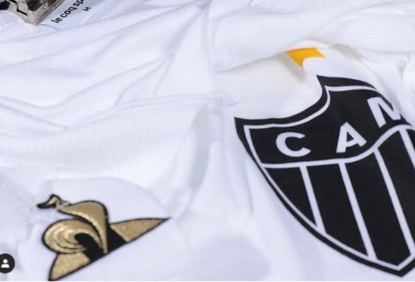 camisa do galo nike