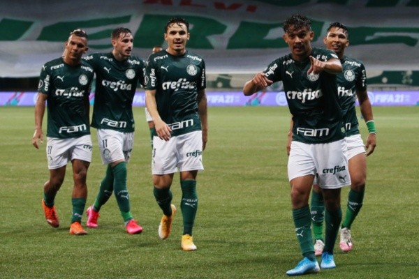 Comemoração de gol do Palmeiras. Foto: Getty Images