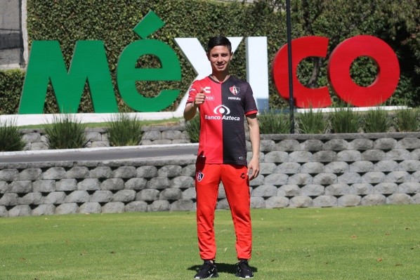 Presentación de Brayan Garnica en Atlas.Foto: @AtlasFC