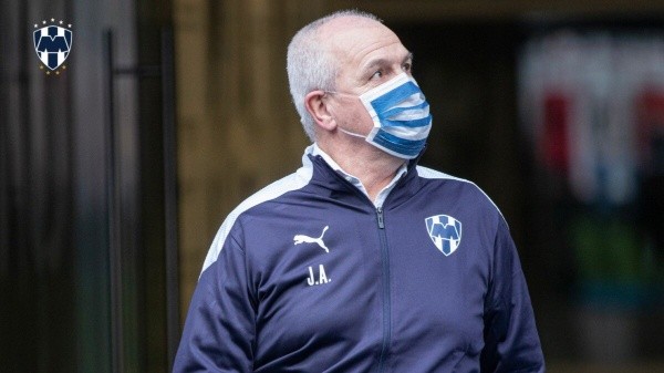 Javier Aguirre, con la misión de llevar a Rayados al título (Monterrey)