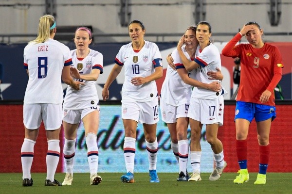 Estados Unidos ganó los últimos dos Mundiales de Futbol e intentará repetir en 2023 (Getty Images)