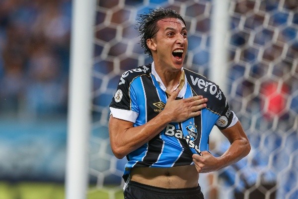 Geromel atua no Grêmio desde 2014 (chegou em dez.13) e virou ídolo da torcida tricolor (Foto: Getty Images)
