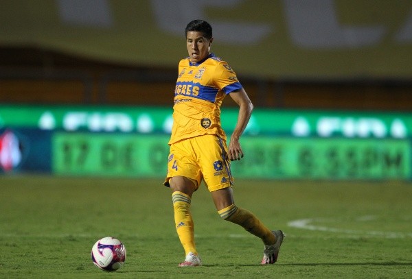 Hugo Ayala no tuvo una buena actuación en Tigres UANL.Foto: Imago7