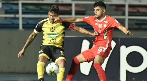 The accompanying photo files are only for editorial publications (eg newspaper articles to illustrate written), any use other than it requires prior authorization. The partial or total improper publication of this material constitutes a flagrant violation of copyright and will be punished according to law. All rights reserved VizzorImage.