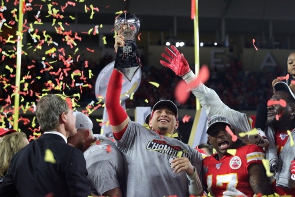 Patrick Mahomes celebrando con Kansas City Chiefs el Super Bowl LIV (Getty)