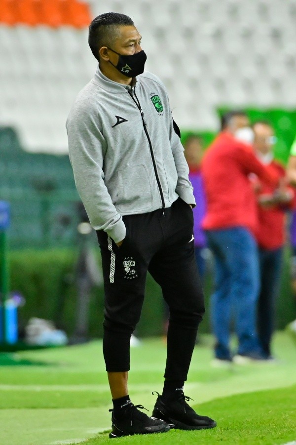 Ignacio Ambriz pone en duda su continuidad en León (Imago 7)