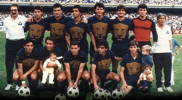 El equipo de Pumas que se coronó en la Concachampions 1989 (Archivo)