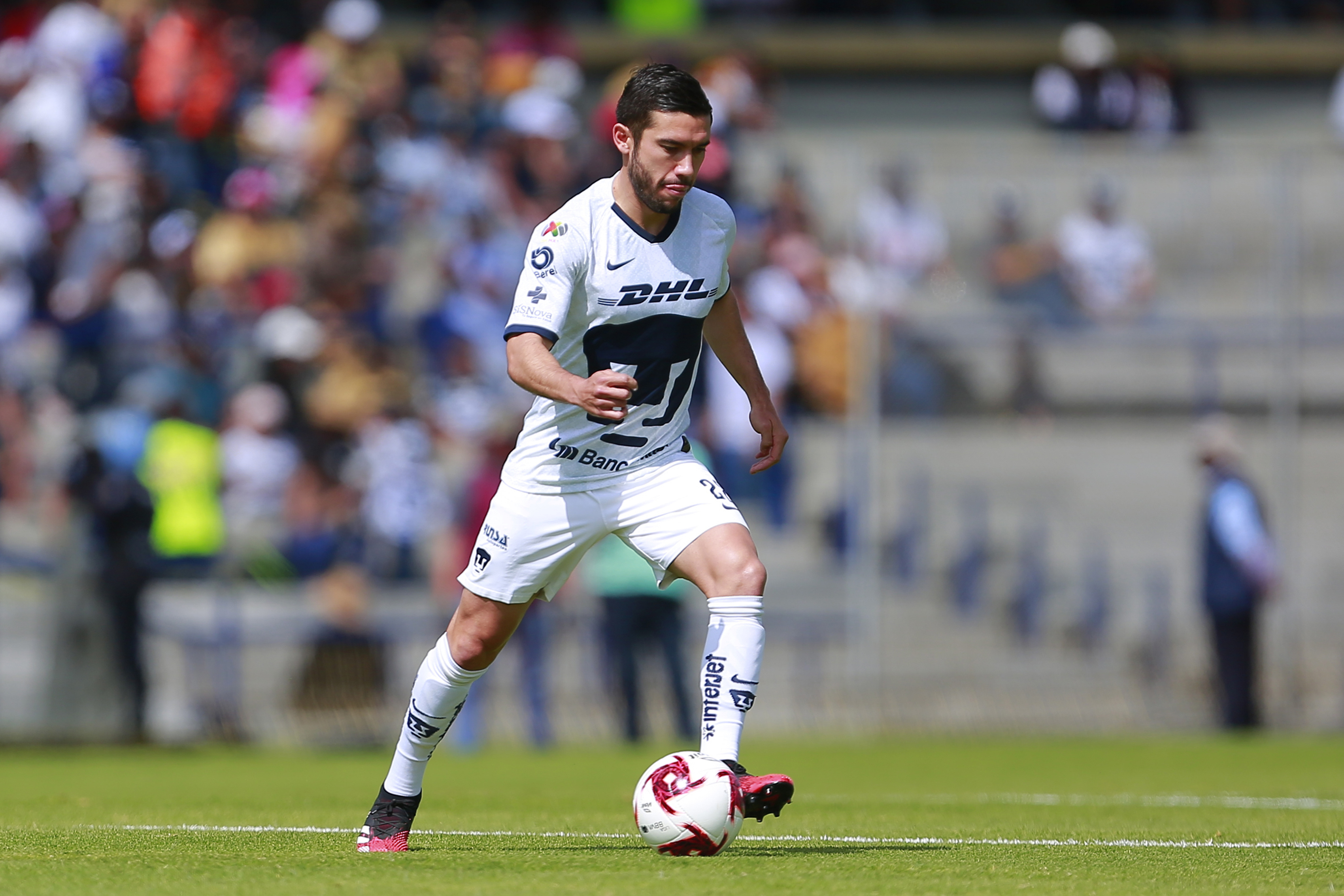 Pumas es humillado por Álvaro Morales. Jam Media.