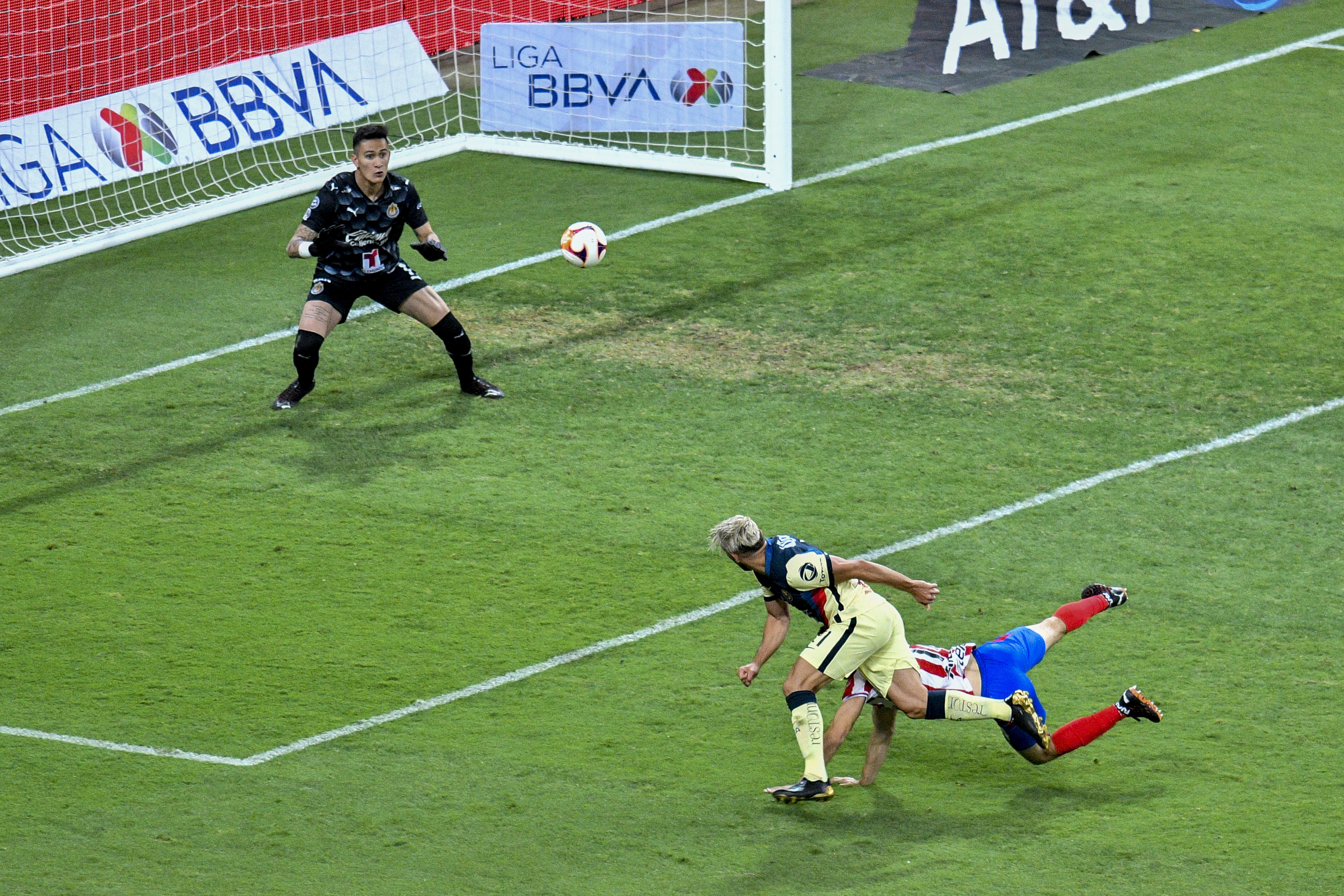 Gol de Henry Martin. Imago7.