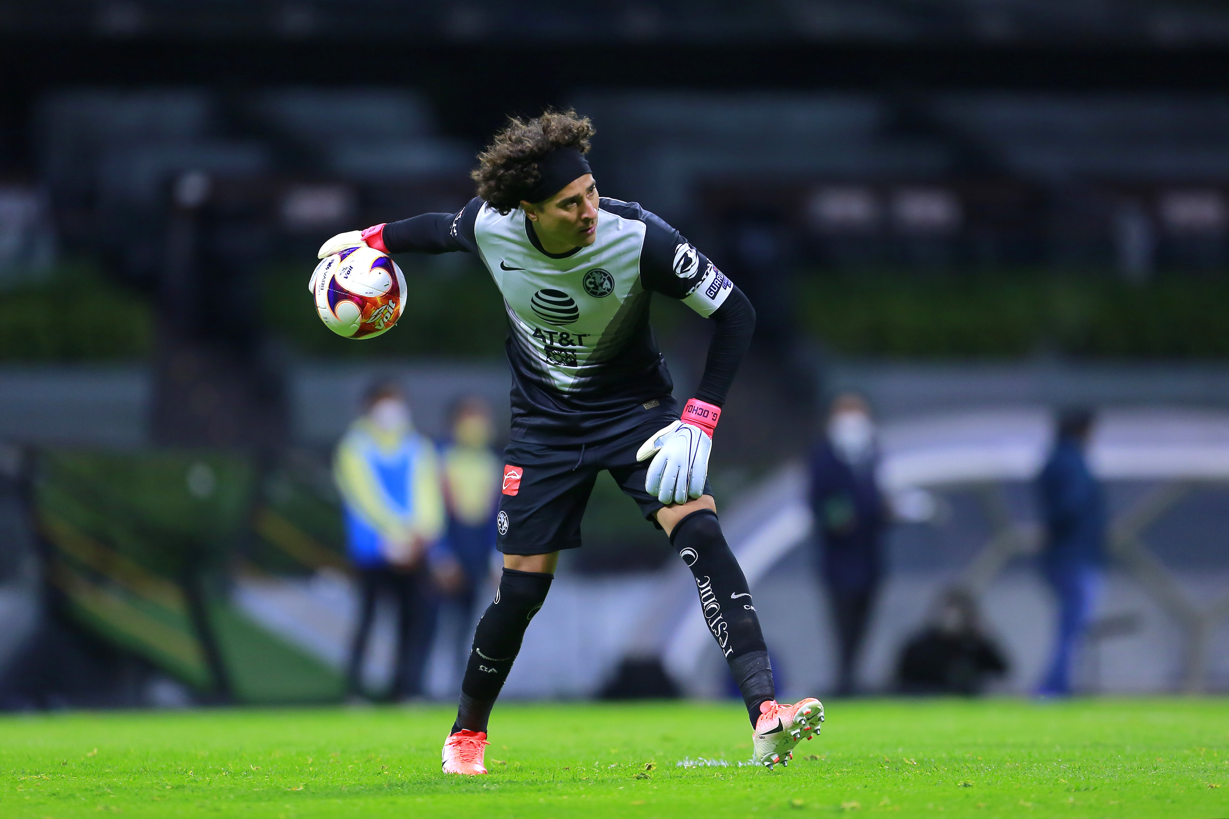 Guillermo Ochoa le respondió a Omar Bravo. Jam Media.