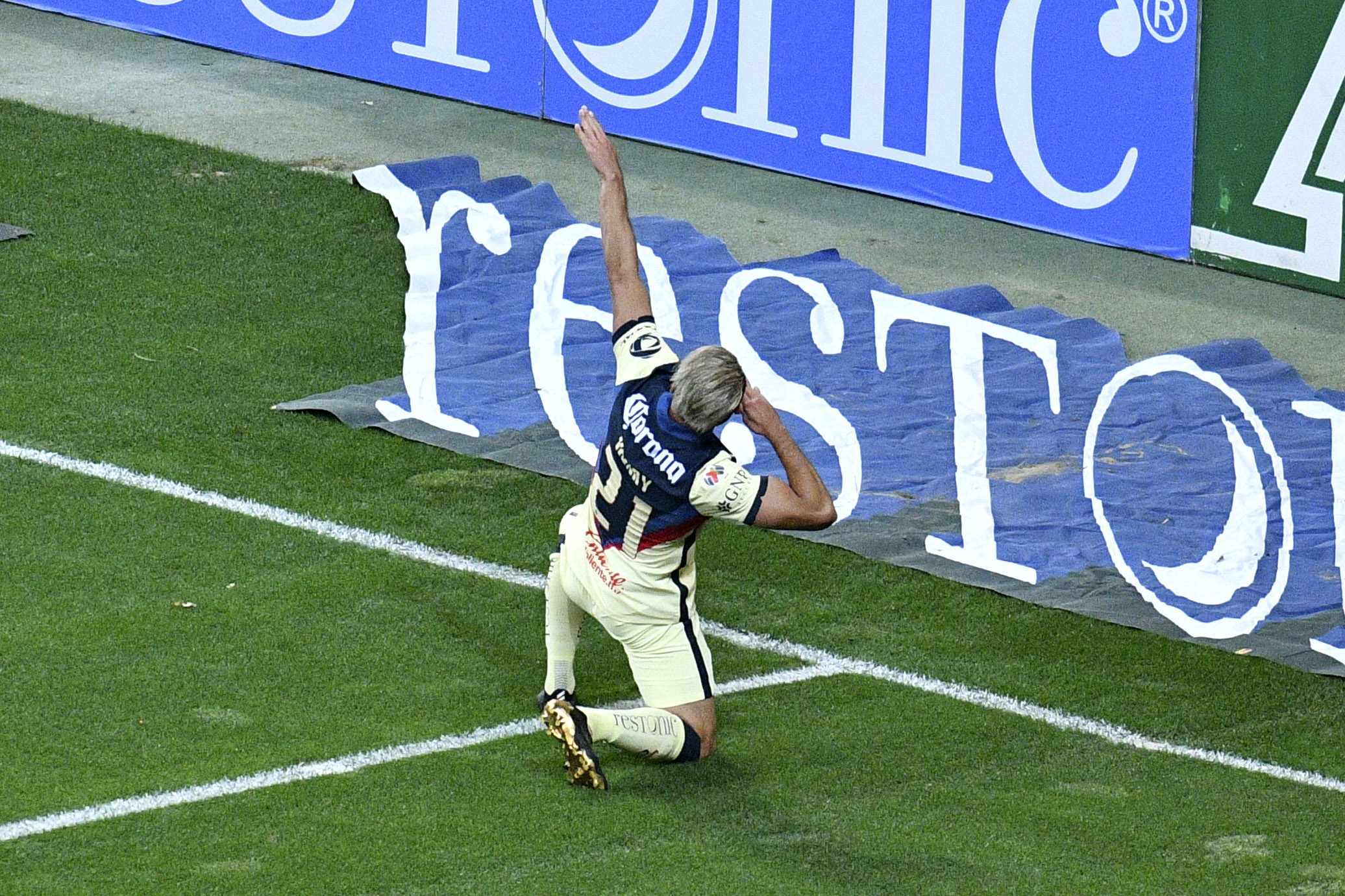 Cuauhtémoc Blanco agradeció a Henry Martin. Jam Media.