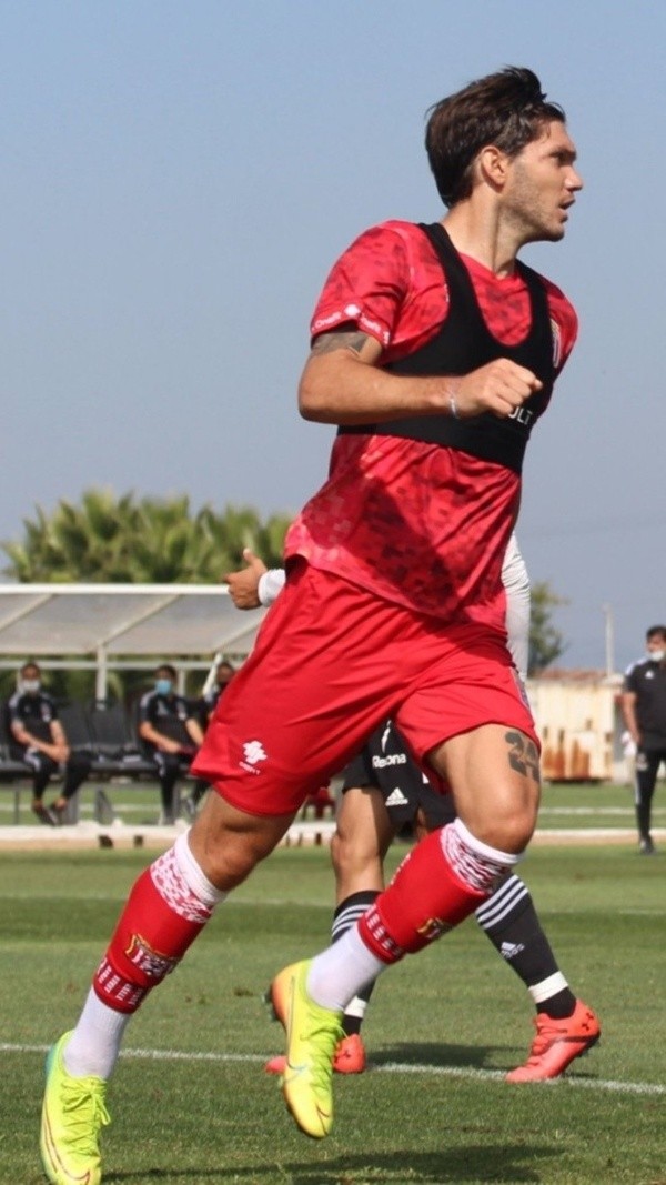 Fernando Coniglio de Curicó Unido en pretemporada