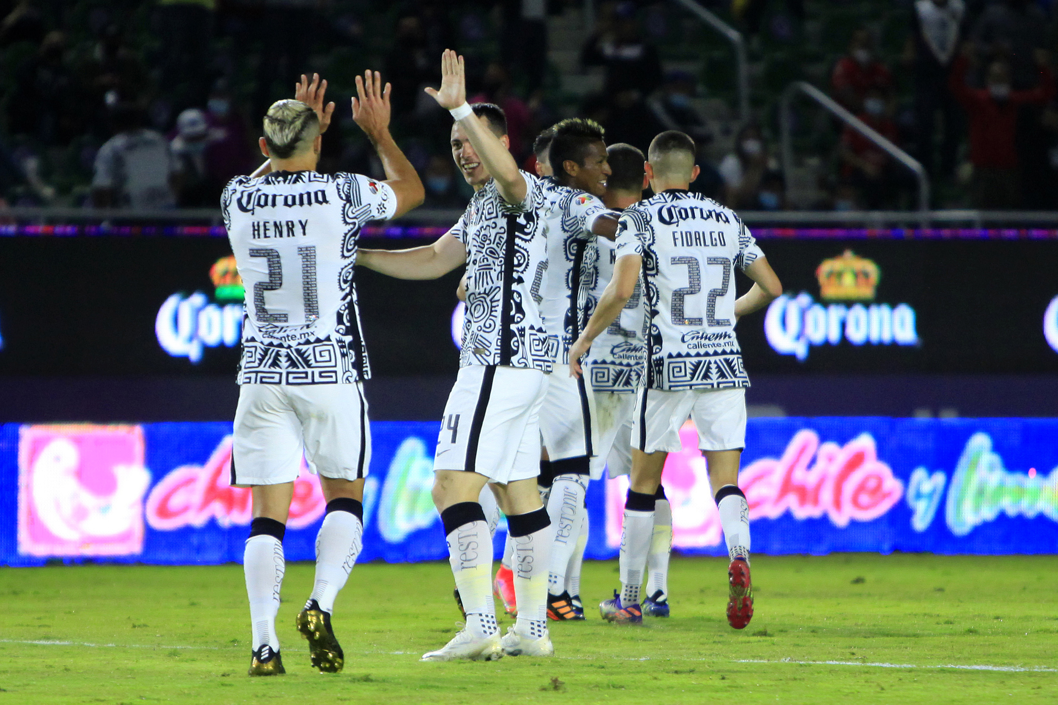 Faitelson trolleó al América. Jam Media.