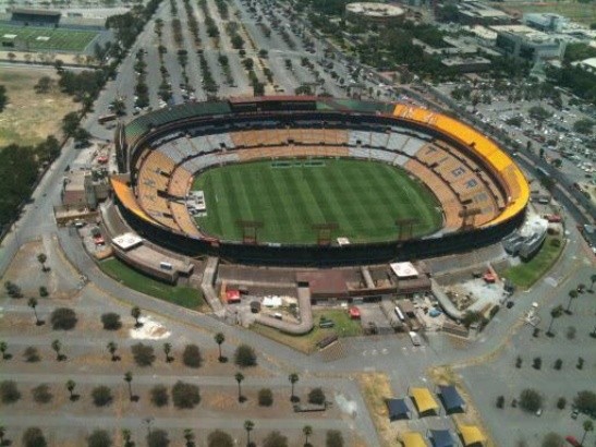 Estadio Universitario, sede de vacunación contra el Covid-19.