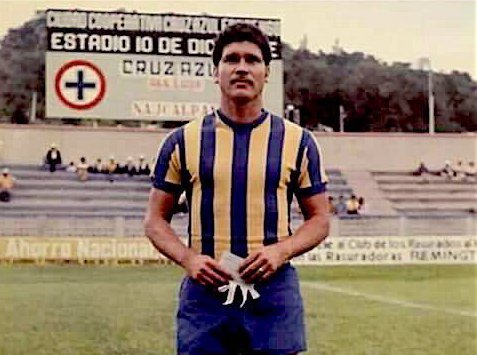 Chava Reyes como jugador de San Luis. (Foto: @MXESTADIOS)