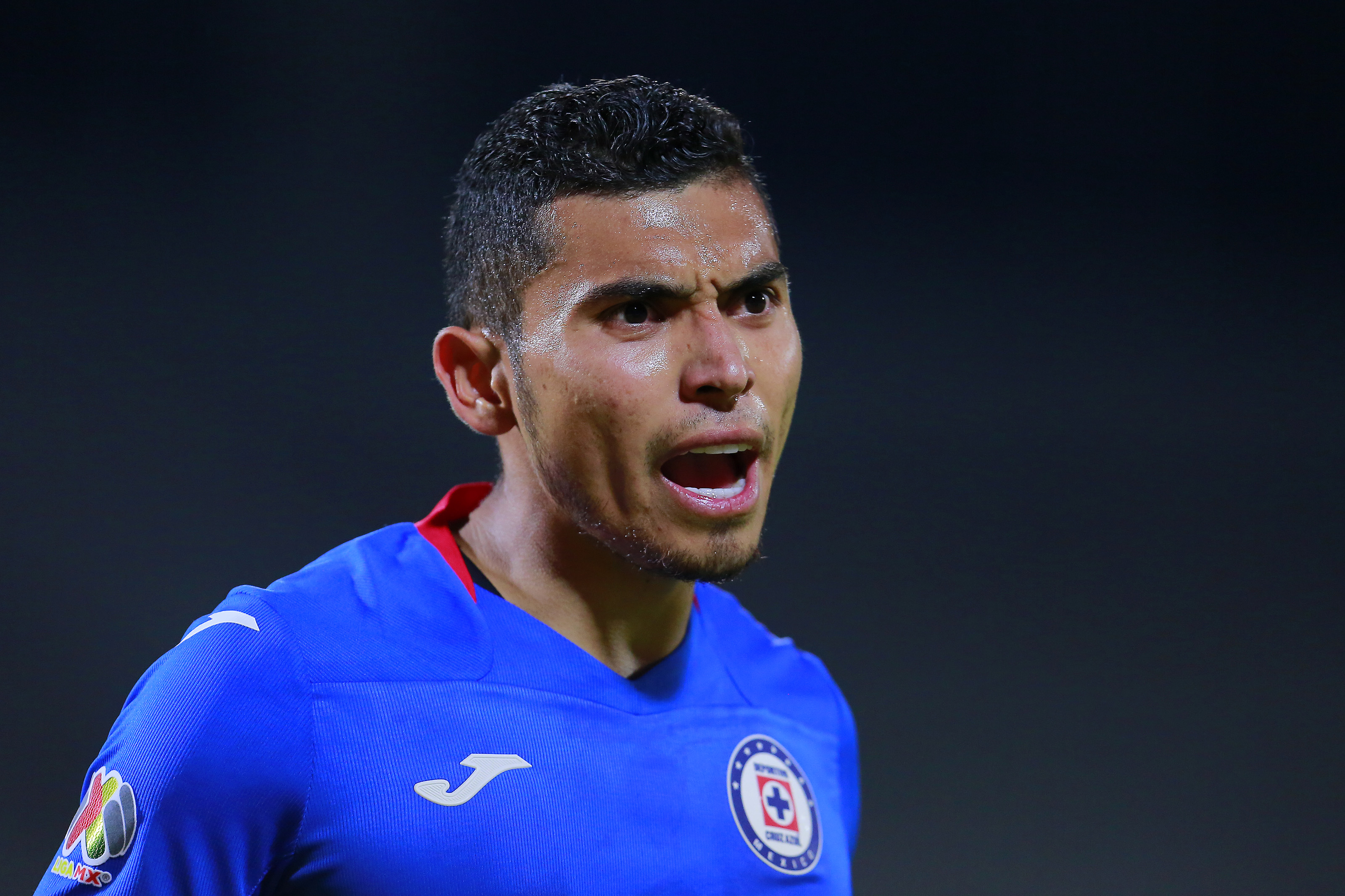 Orbelín Pineda responde a críticas en Twitter. Jam Media.