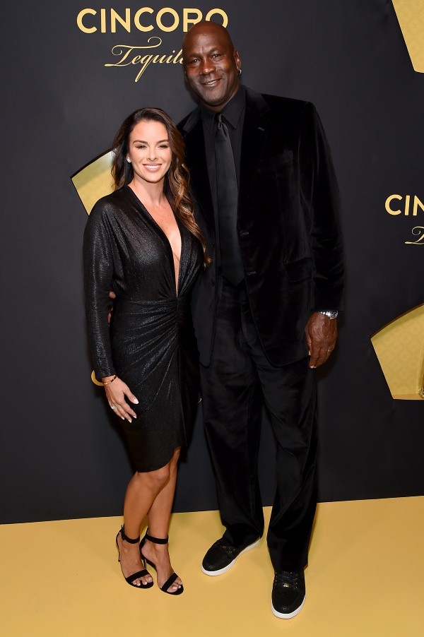 Teseo Desenmarañar Celsius La esposa de Michael Jordan es Yvette Prieto modelo de Cuba que se casó con  el ex NBA desde el 2013