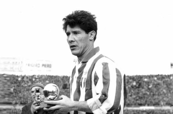 Enrique Omar Sívori, una joya del fútbol argentino.
