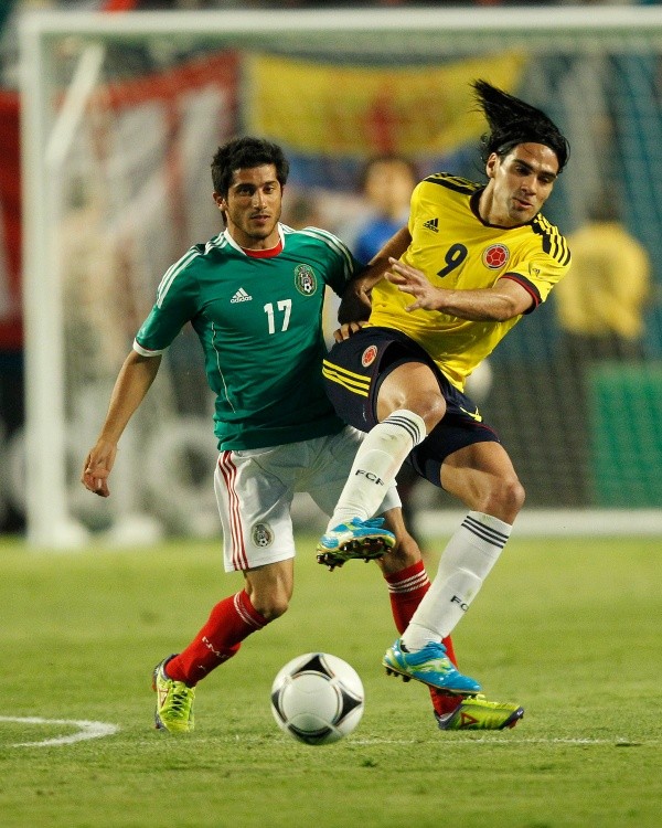 Damián Álvarez vs. Colombia en 2012 (Getty Images)