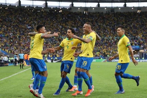 Jogadores festejam gol na Copa América de 2019. (Foto: Getty Images)