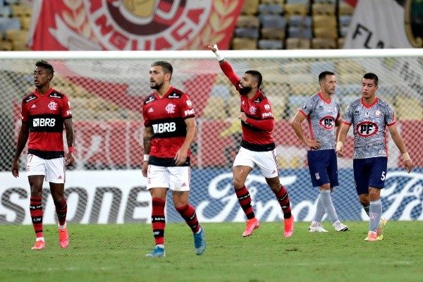 Flamengo em campo na goleada na Libertadores. (Foto: Getty Images)