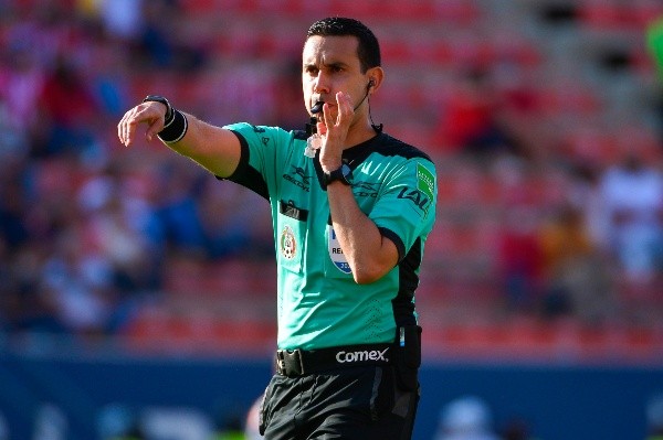 César Arturo Ramos,silbante de la Liga MX. Foto: Imago 7