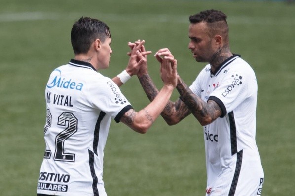 Corinthians disputa o Paulistão paralelamente à Sul-Americana (Foto: Ettore Chiereguini/AGIF)