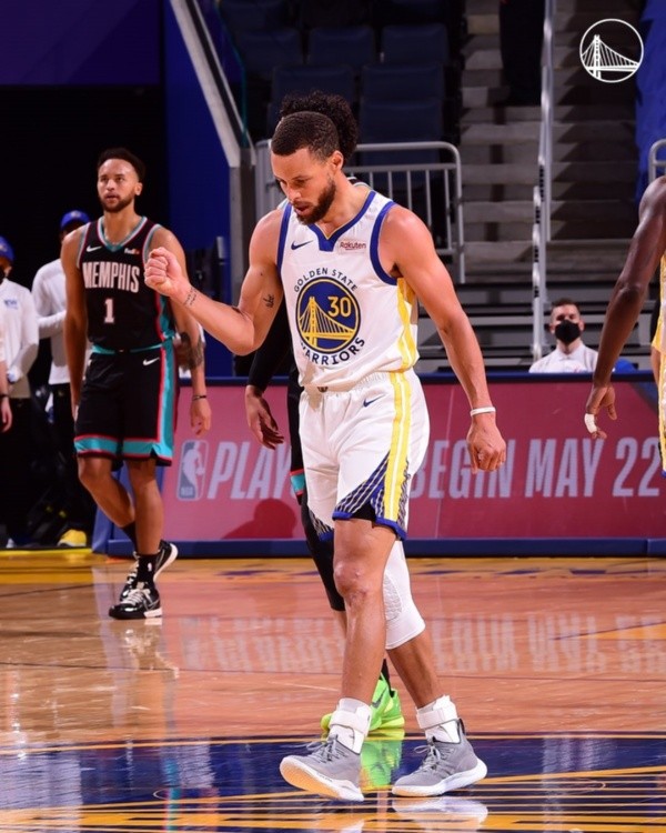 Stephen Curry vs. Memphis Grizzlies (@warriors)