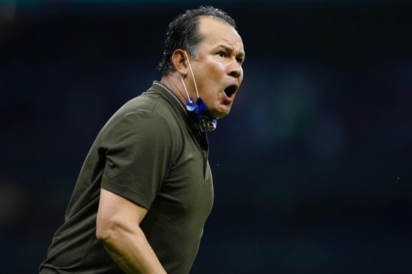 Juan Reynoso, el DT que le devolvió la ilusión a Cruz Azul (Imago 7)