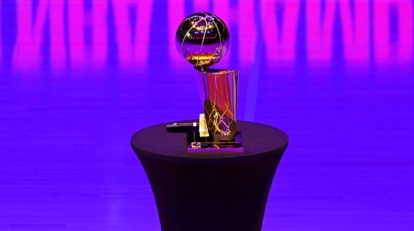 El trofeo Larry O&#039;Brien para el campeón de la NBA (Getty)