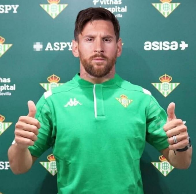 Otro de los memes que salió fue el del argentino siendo presentado con la camiseta del Real Betis, equipo que en las recientes temporadas en España ha sido protagonista.