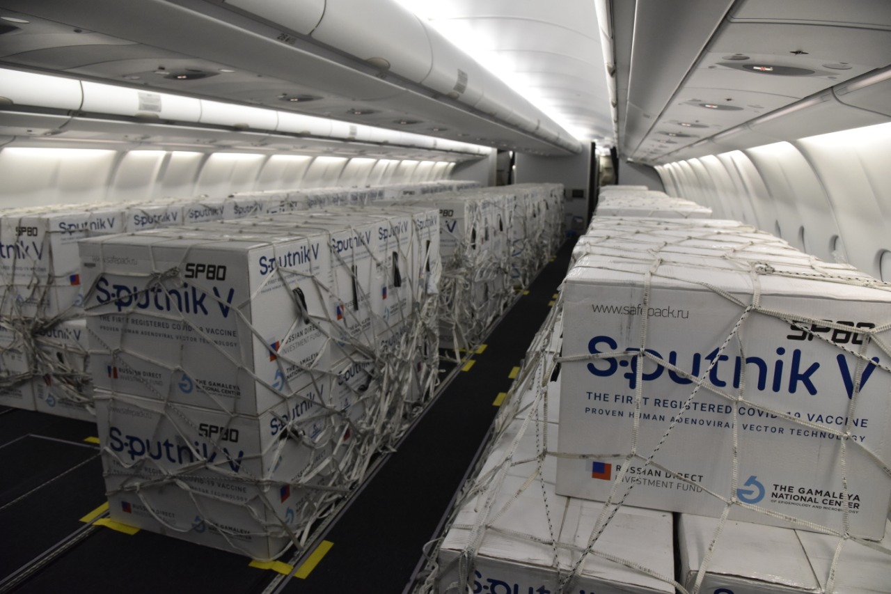 Casi 710.000 dosis de Sputnik V arribaron este martes. (Foto: Twitter Ministerio de Salud de la Nación).