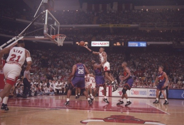 Phoenix Suns ante Chicago Bulls en las Finales de 1993 (Getty)