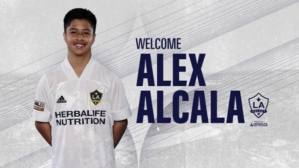 Alex Alcalá fue presentado con el Galaxy en febrero. (@alexrebel05)