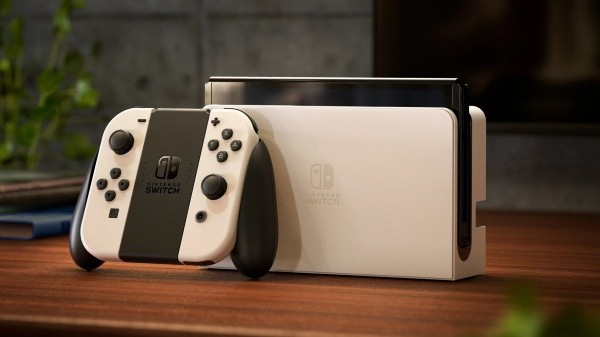 Nintendo Switch OLED Model é a versão atualizada do Nintendo Switch (Divulgação/Nintendo)