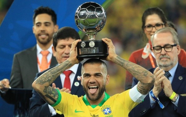 Dani Alves, de Brasil. (Getty)