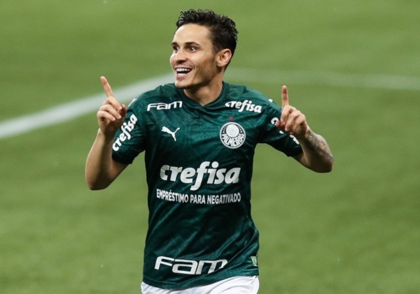 Raphael Veiga comemora gol do Palmeiras. Foto: Getty Images
