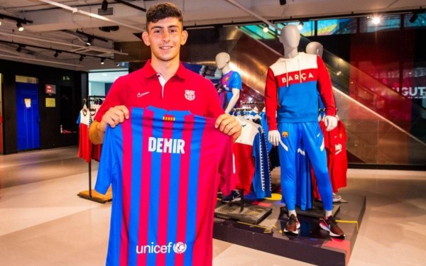 Yusuf Demir, nuevo jugador de FC Barcelona (Twitter: Barcelona)