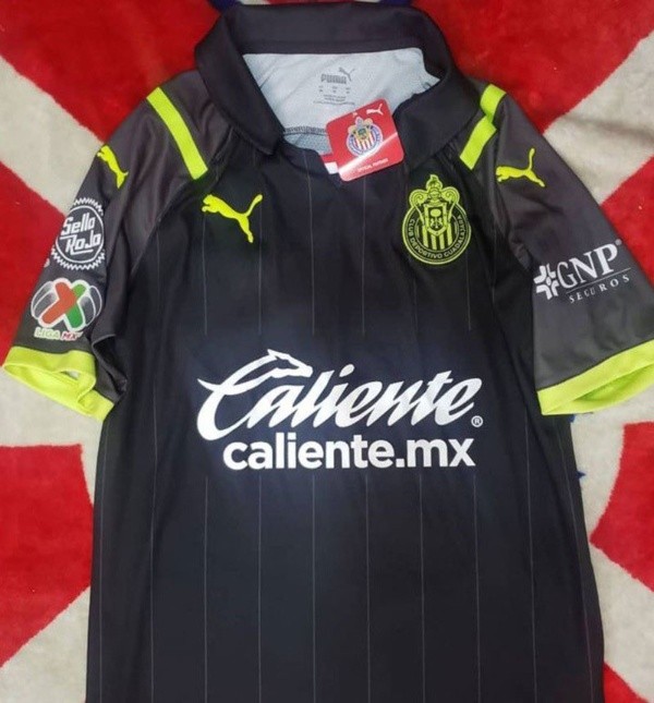 playera nueva de chivas 2021