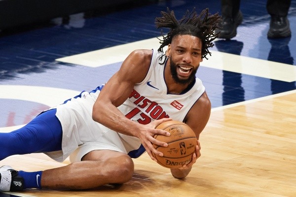 Jahlil Okafor, pivote de los Pistons