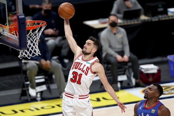 Tomas Satoransky, checo de los Chicago Bulls