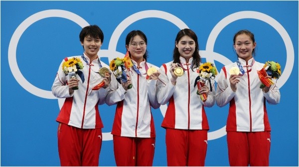 China, ganadora del oro en el relevo 4x200 metros libres femenino de Tokio 2020