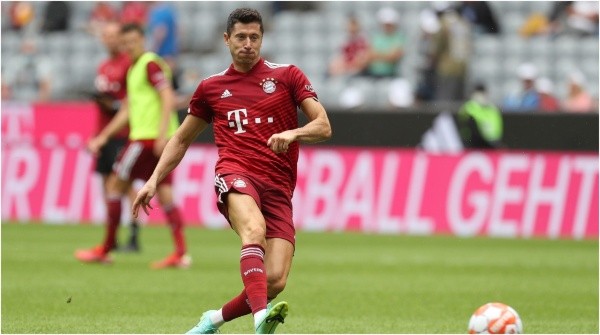 Robert Lewandowski y la nueva camiseta del Bayern Munich