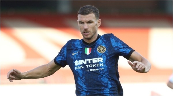 Edin Dzeko ya se estrenó en Inter de Milán