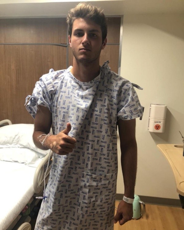 Santi Giménez fue operado por trombosis. (@sant.gimenez)