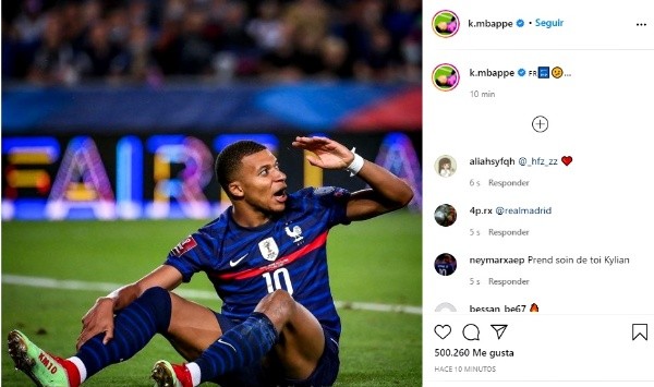 Mbappé confirmando su baja de la selección francesa en Instagram