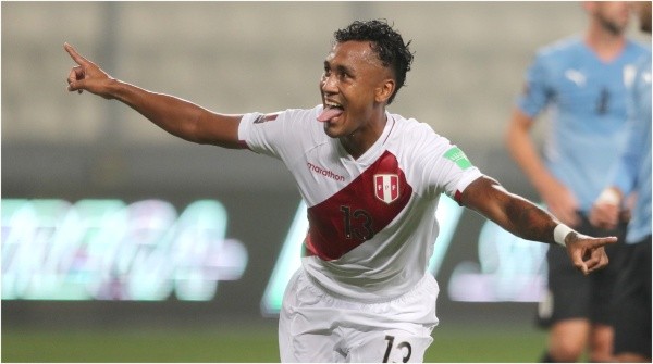 Renato Tapia, Selección de Perú