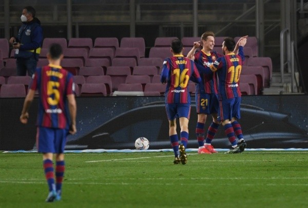 Comemoração de gol do Barcelona. Foto: Getty Images
